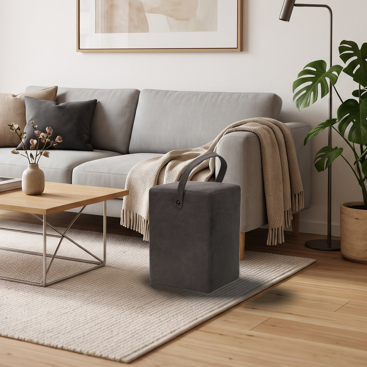 Hocker Linus Dunkelbraun im Wohnzimmer