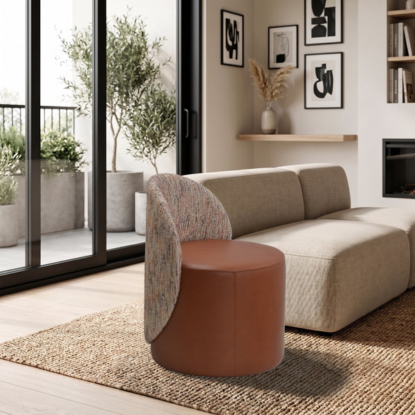 Sessel Paul Cognac im Wohnzimmer
